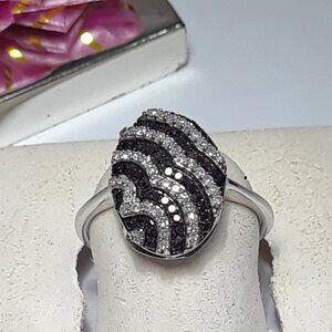 .33cttw Fancy Black & White Diamond Oval lined pattern Sterling Silver Ring#2100